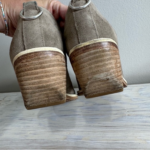 Rag & Bone Finlay Taupe Suede Western Pull-on Ankle Boots Wooden Heel Size 9.5 - Picture 5 of 16